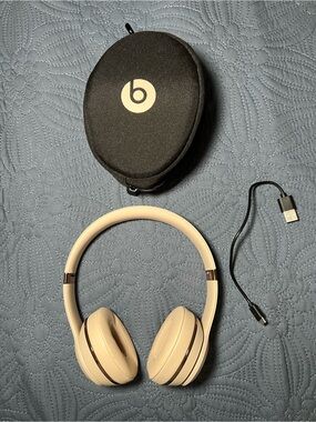 Beats by Dre On-Ear Headphones in Beige with Black Case